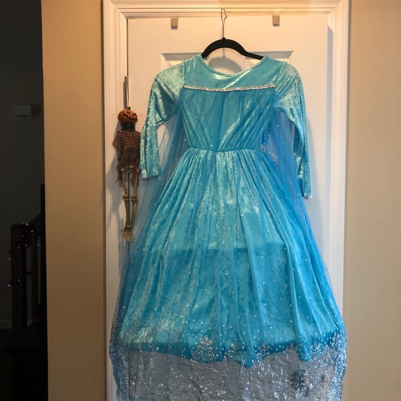 Princess 👸🏻 costume - Picture 2 of 2